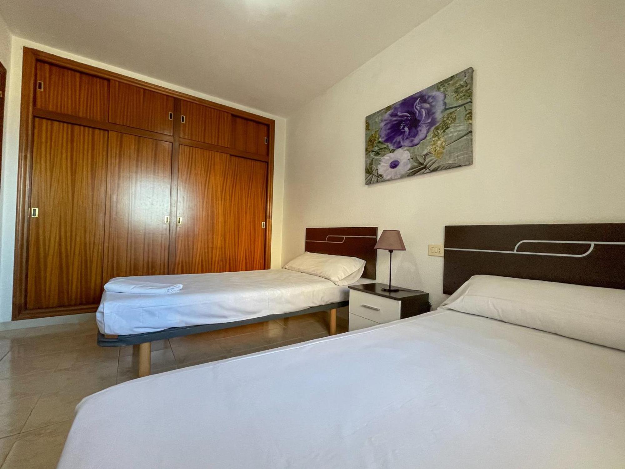Apartamentos Neptuno Oropesa 3000 奥罗佩萨德尔马 外观 照片